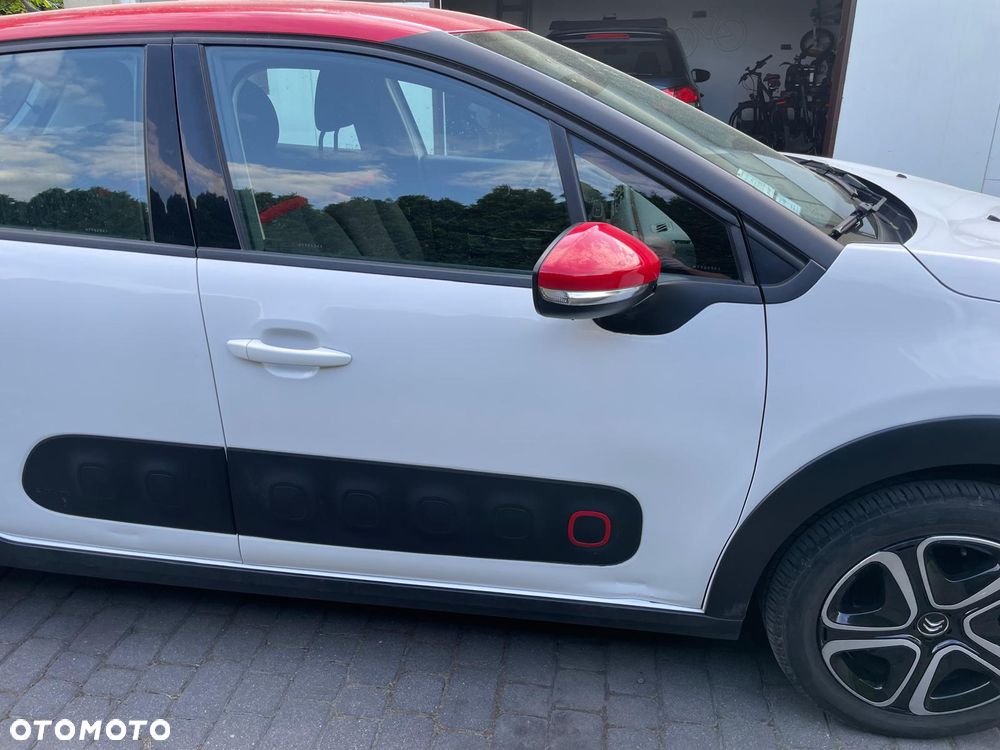 Citroën C3 Pure Tech 82 SHINE - 4