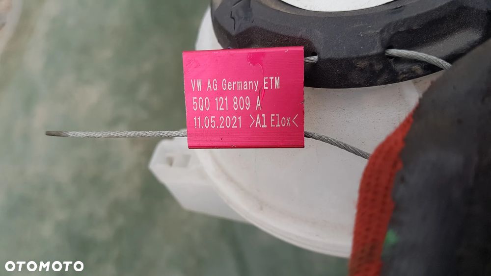 SKODA OCTAVIA IV RURA WĄŻ PRZEWÓD WODY ZBIORNIK WYRÓWNAWCZY 5WA121053C  5Q0121809A 5Q0121407Q - 4