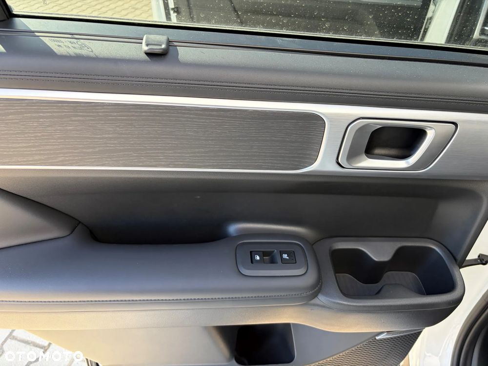 Hyundai Santa Fe - 20