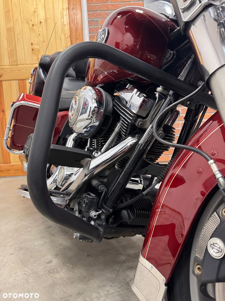 Harley-Davidson FLHTCU Ultra - 11