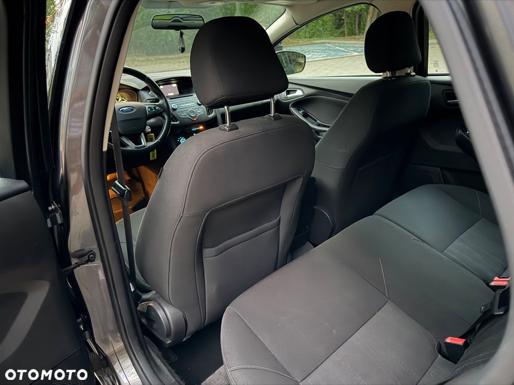 Ford Focus - 9