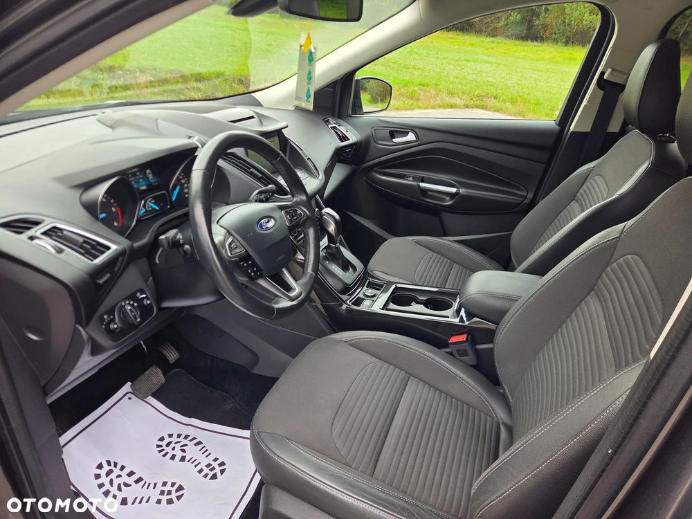 Ford Kuga - 13