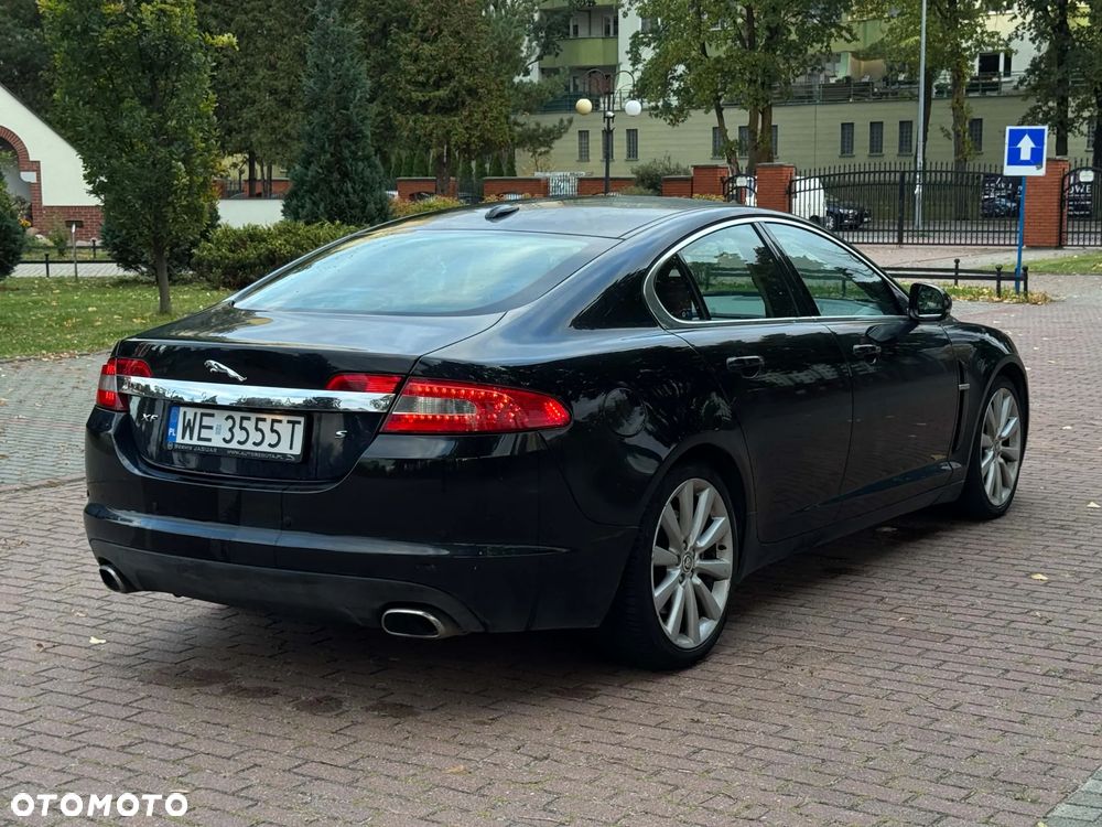 Jaguar XF - 5
