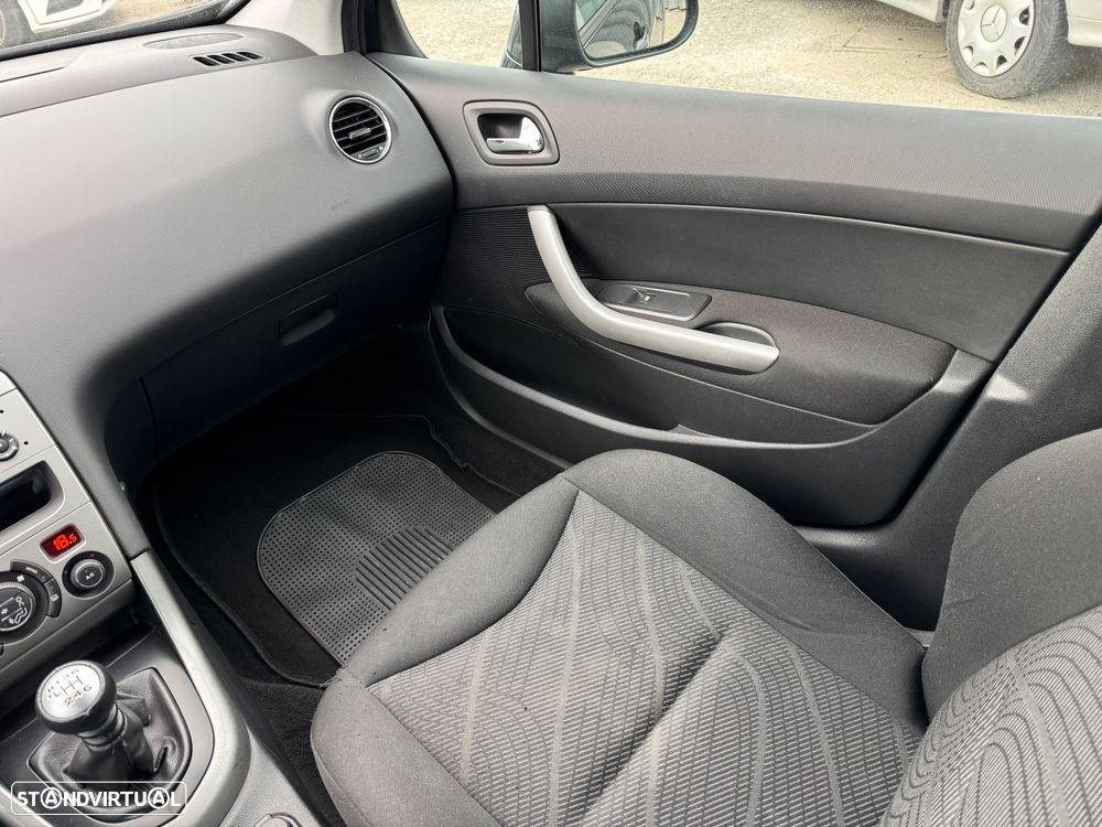 Peugeot 308 1.6 e-HDi Active CVM6 - 15