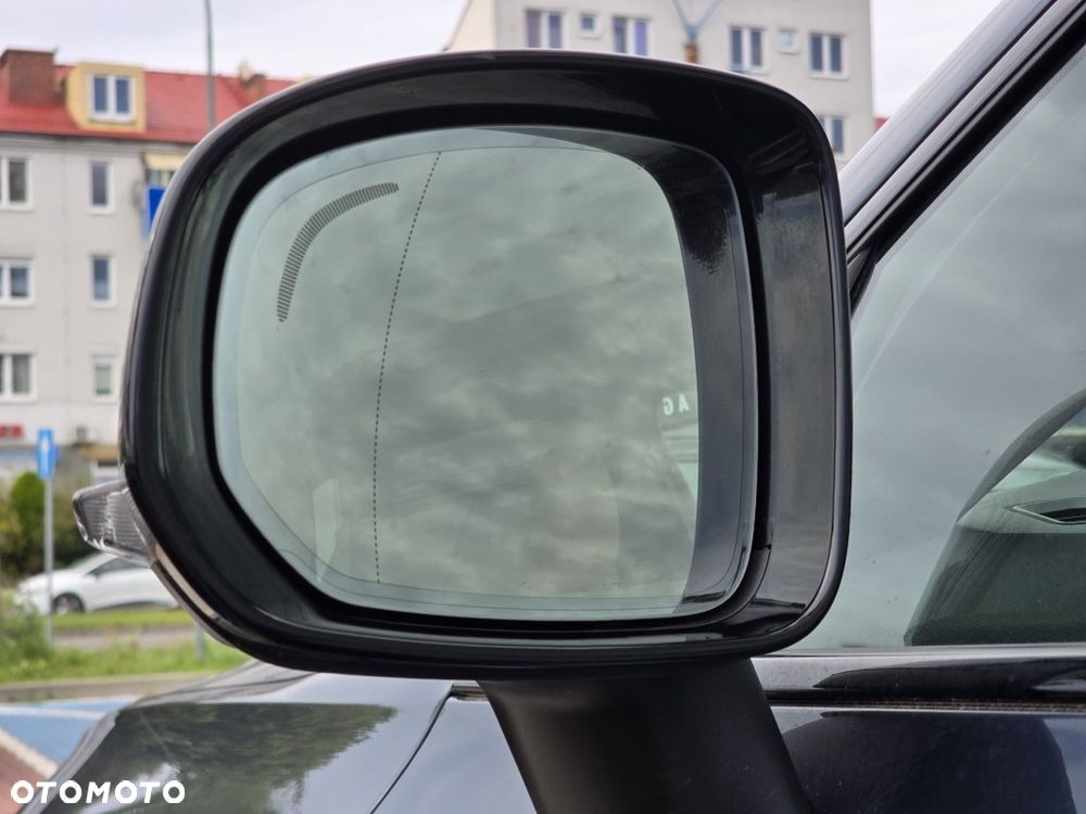Volvo XC 60 B5 B AWD Ultra Dark - 29