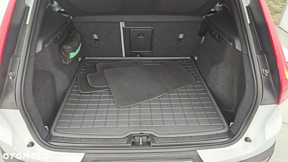 Volvo XC 40 73kWh P6 Recharge Core - 23