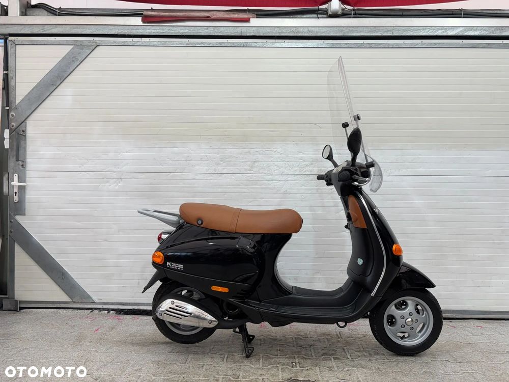 Piaggio Vespa - 4
