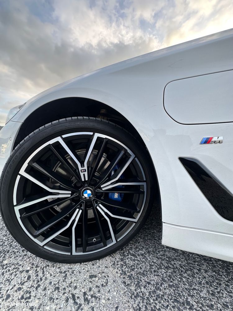 BMW 530 e Pack Desportivo M - 31