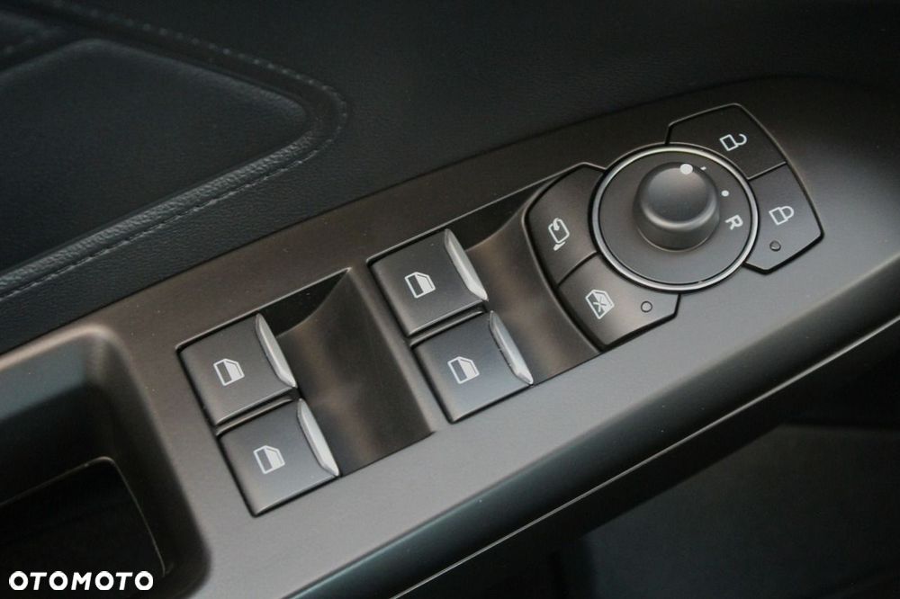 Ford Focus 1.0 EcoBoost Titanium - 30