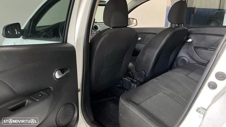 Dacia Logan MCV 0.9 TCe Stepway - 8