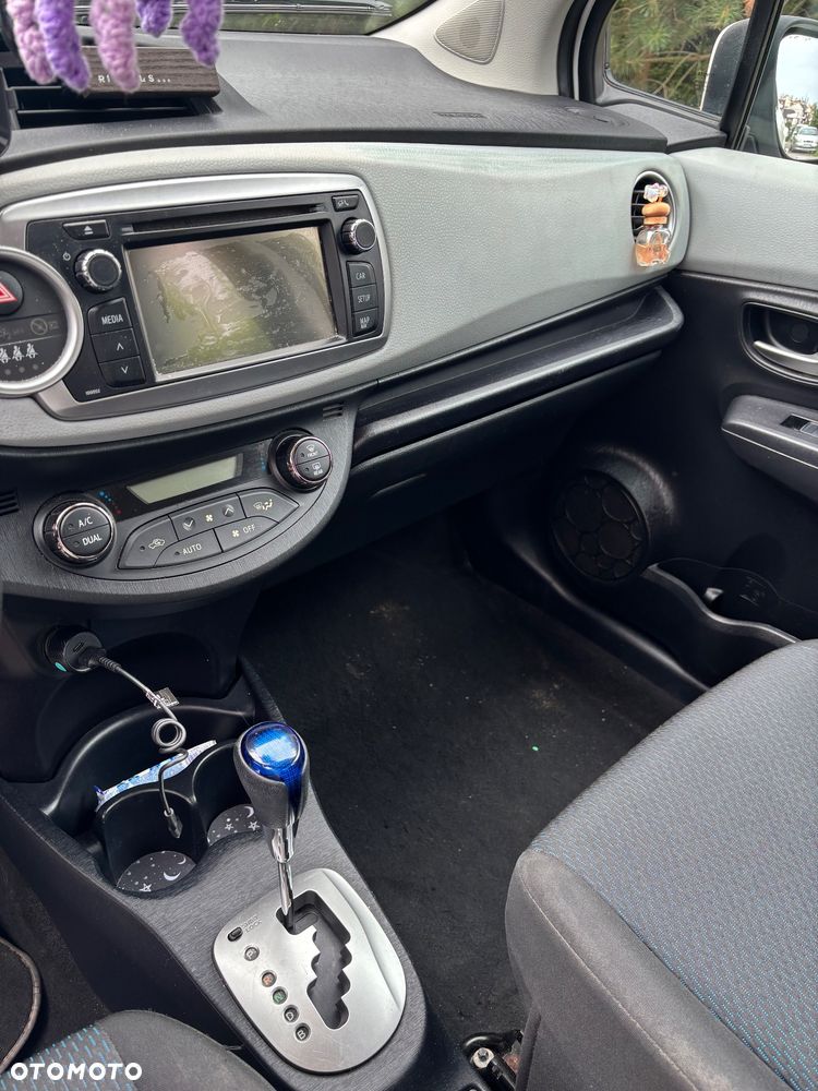 Toyota Yaris 1.5 VVT-i - 12
