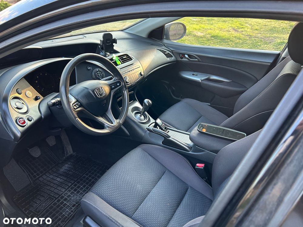 Honda Civic 1.4 Comfort - 11