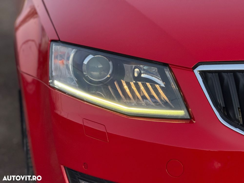 Skoda Octavia 2.0 TDI 4X4 DSG RS - 25
