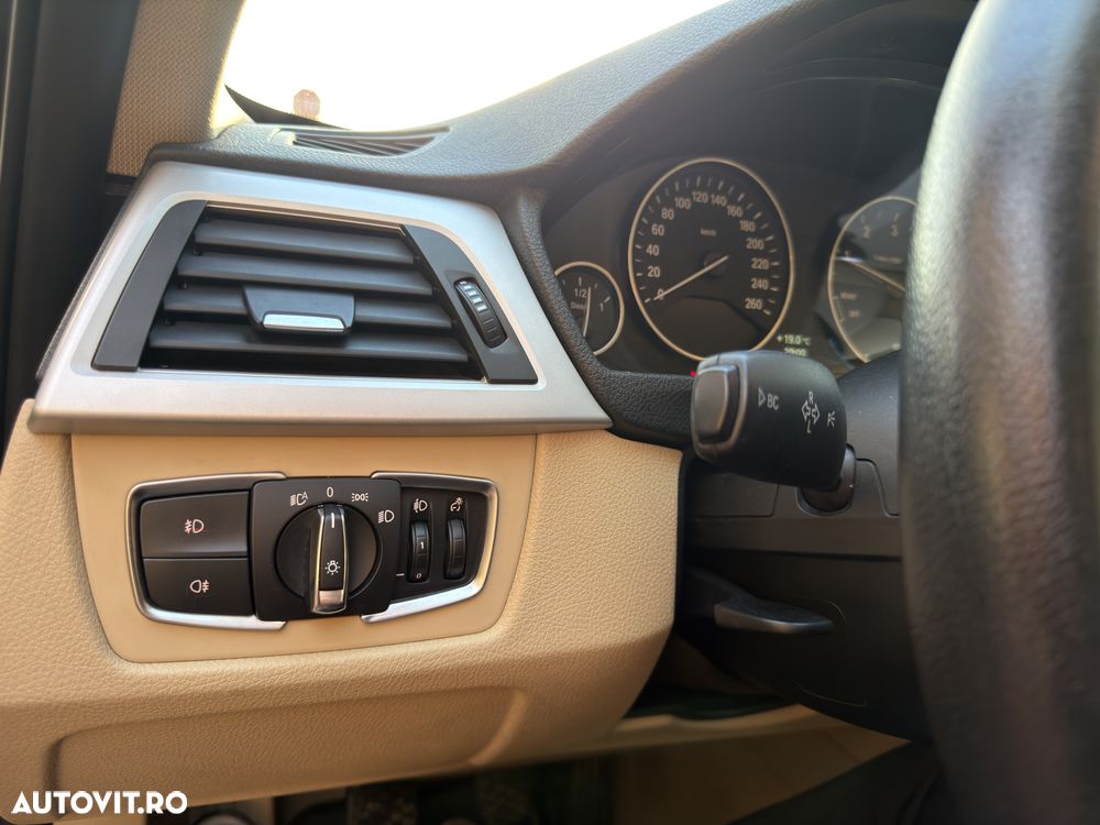 BMW Seria 3 320d - 19