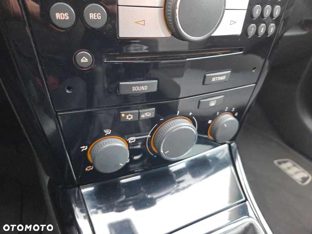 Opel Astra 1.6 Edition 111 Jahre - 38