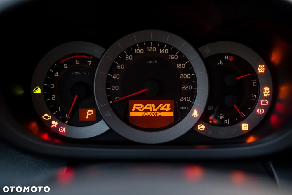 Toyota RAV4 2.2 D-CAT X - 22