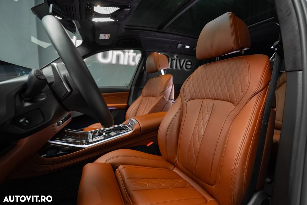BMW X7 - 25