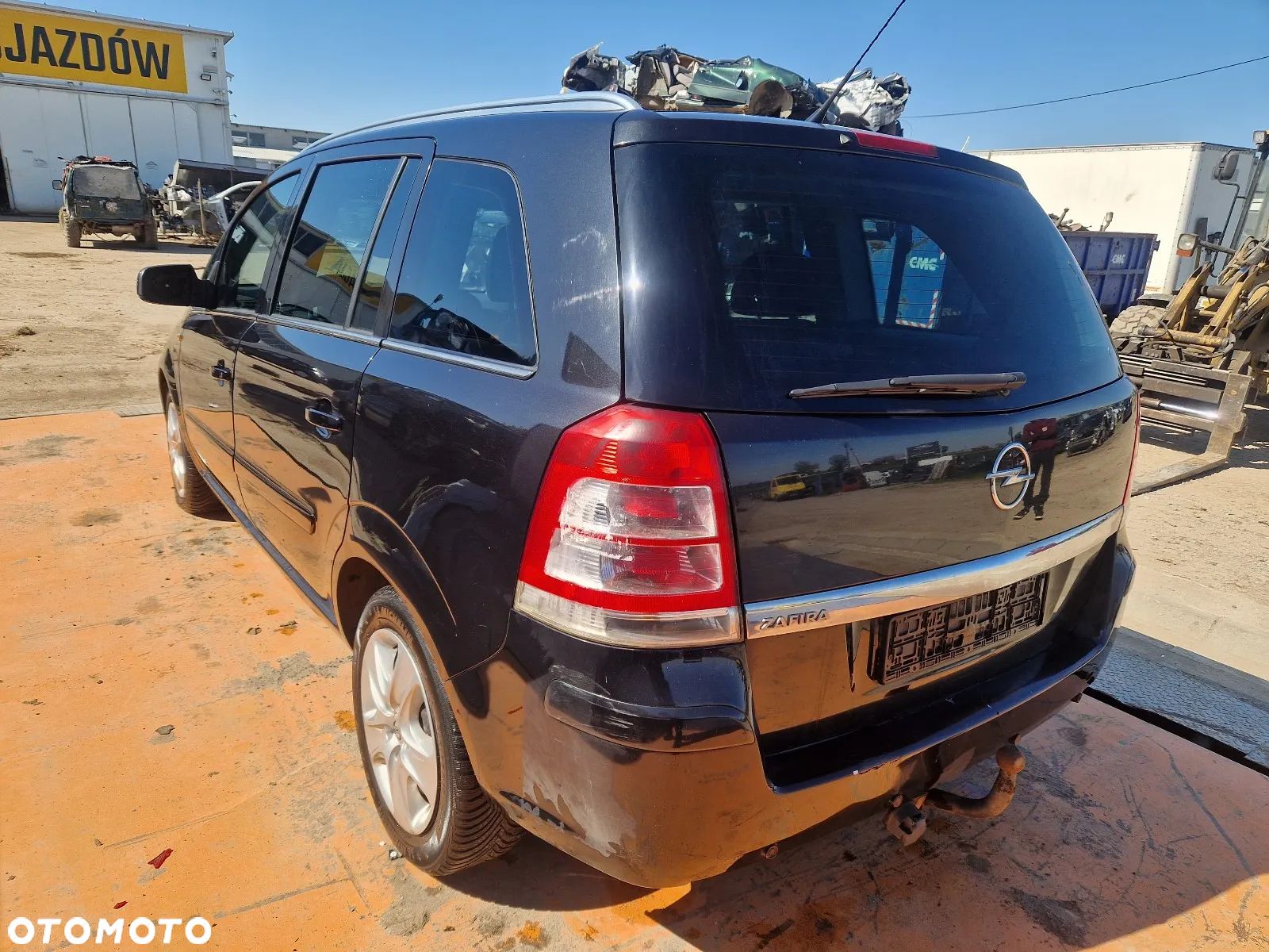 Opel ZAFIRA B 05-15 Silnik 1.8 16V A18XER 140KM/103kW Z01Q na części drzwi klapa zderzak - 1