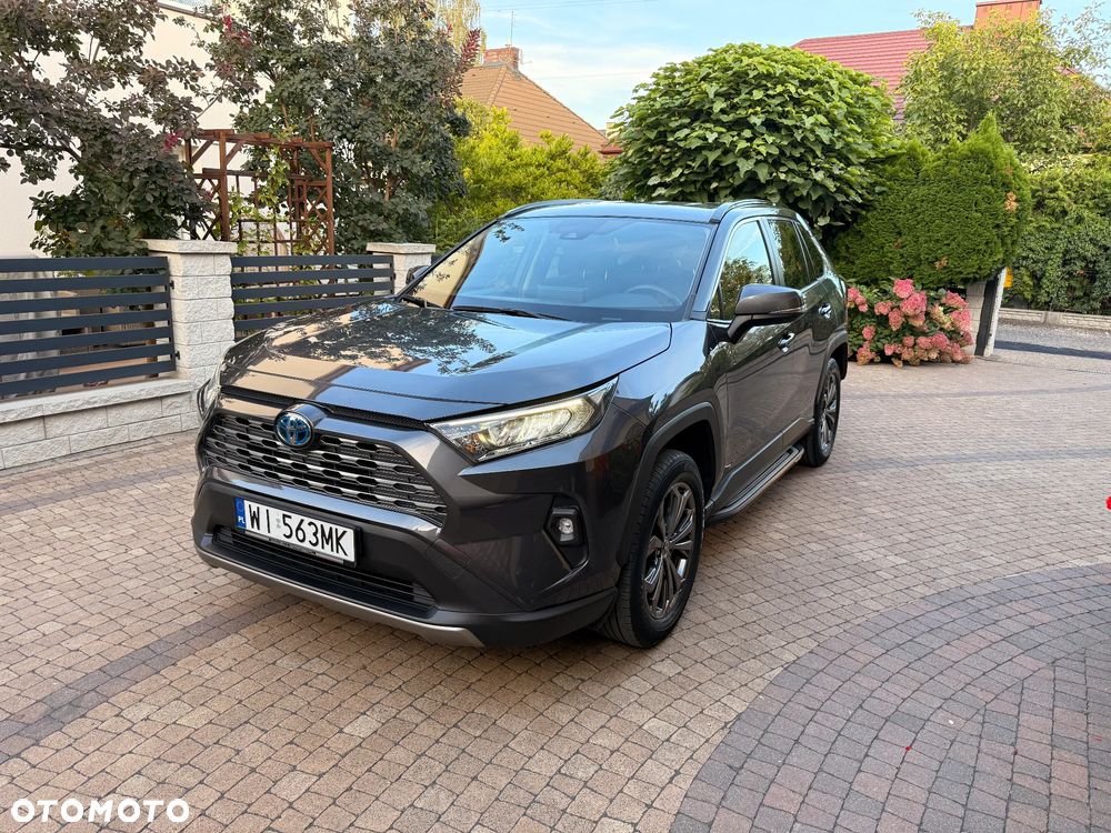 Toyota RAV4 - 1