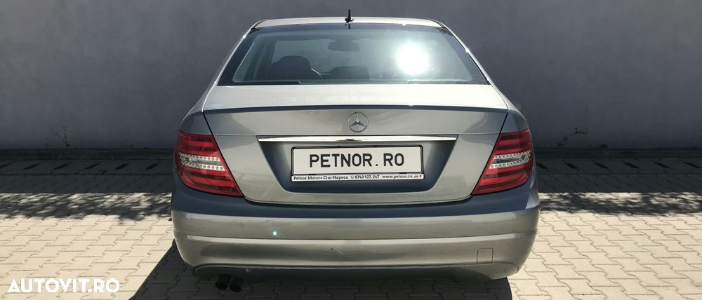 Mercedes-Benz C 200 CDI DPF (BlueEFFICIENCY) - 13
