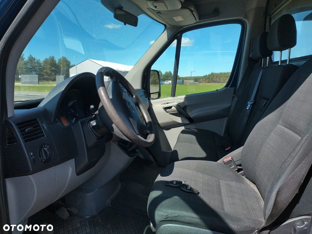 Mercedes-Benz Sprinter - 5