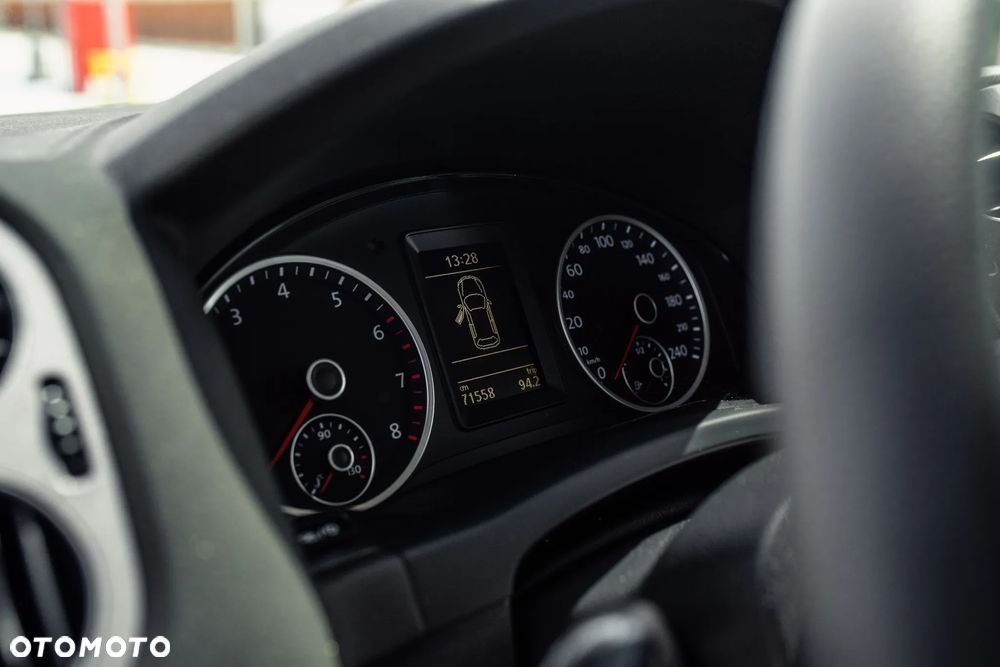 Volkswagen Tiguan 1.4 TSI BlueMotion Technology Exclusive - 37