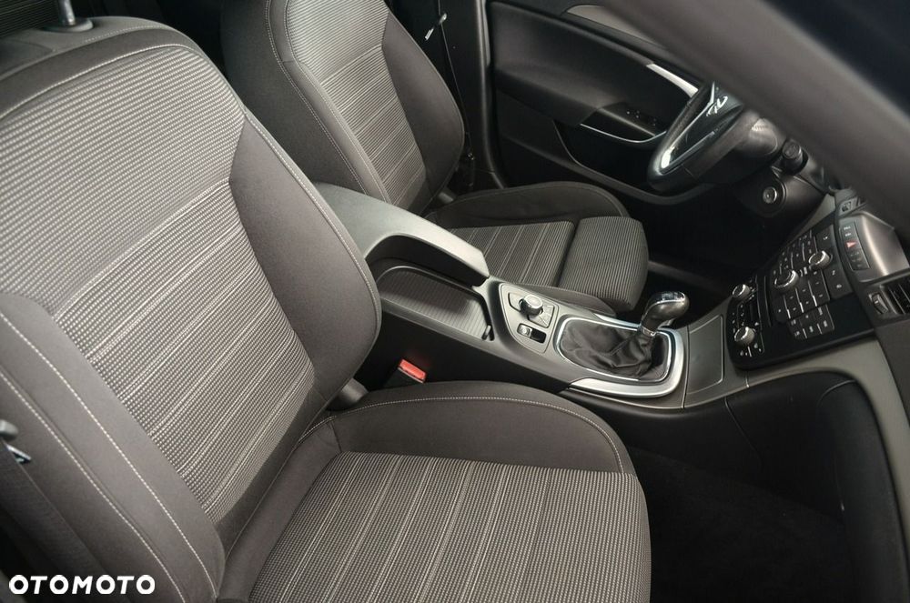 Opel Insignia - 22