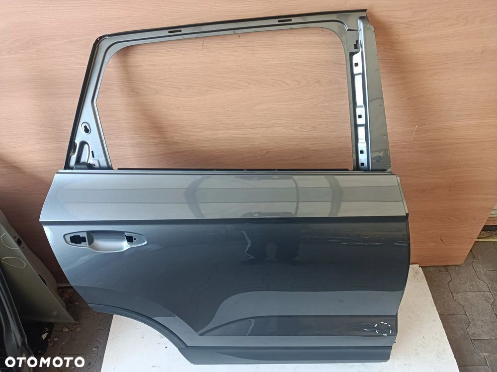 Drzwi prawy tył  Seat Ateca 575833312 - 2