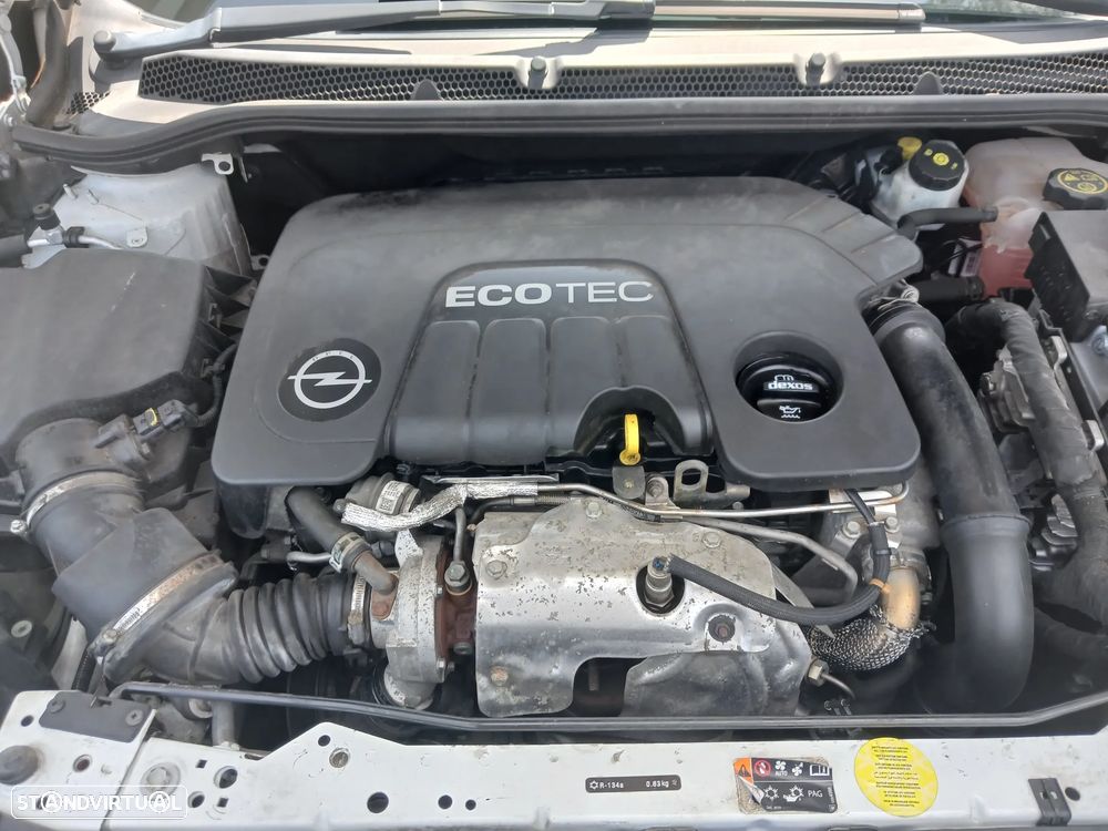 Opel Astra Sports Tourer 1.6 CDTi Executive S/S - 25