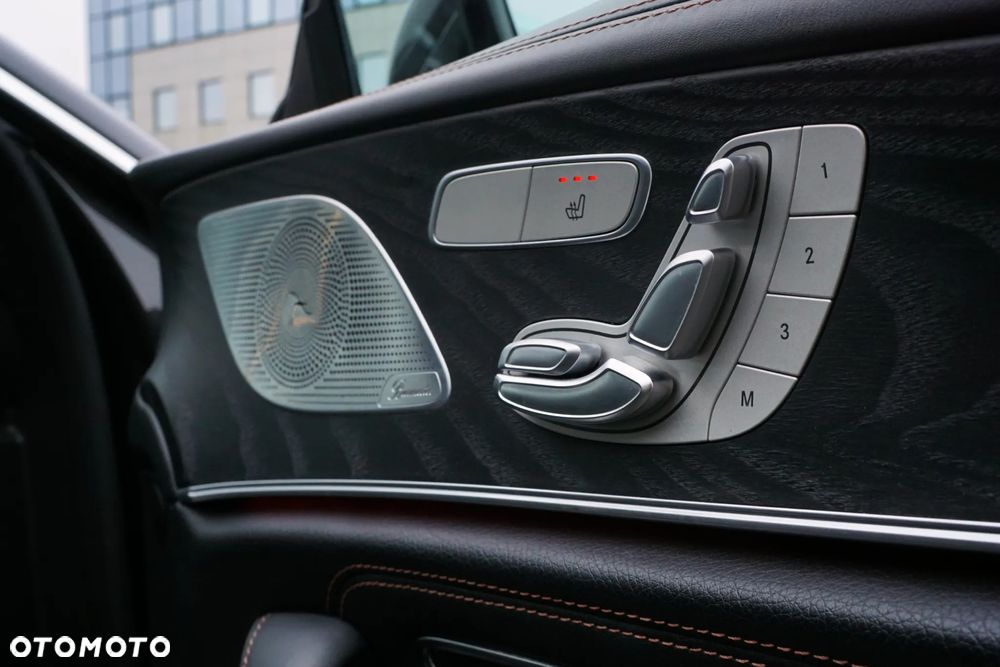 Mercedes-Benz CLS 300 d 9G-TRONIC AMG Line - 21