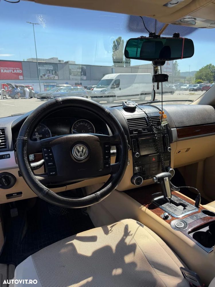 Volkswagen Touareg - 14