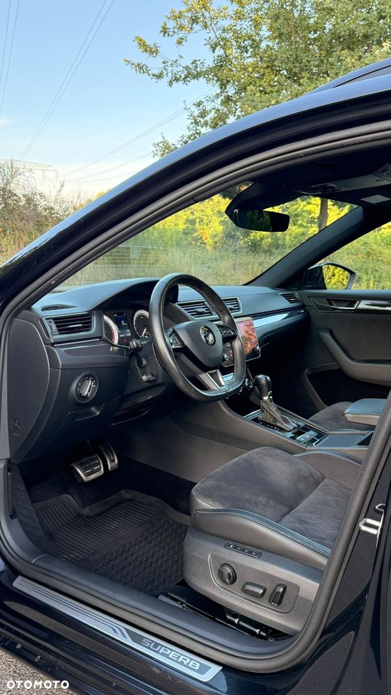 Skoda Superb 2.0 TDI DSG Sportline - 18