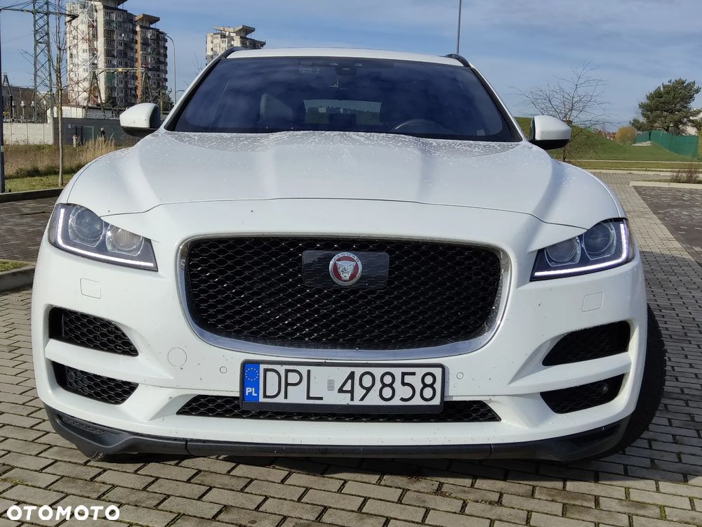 Jaguar F-Pace 2.0 i4P AWD R-Sport - 4