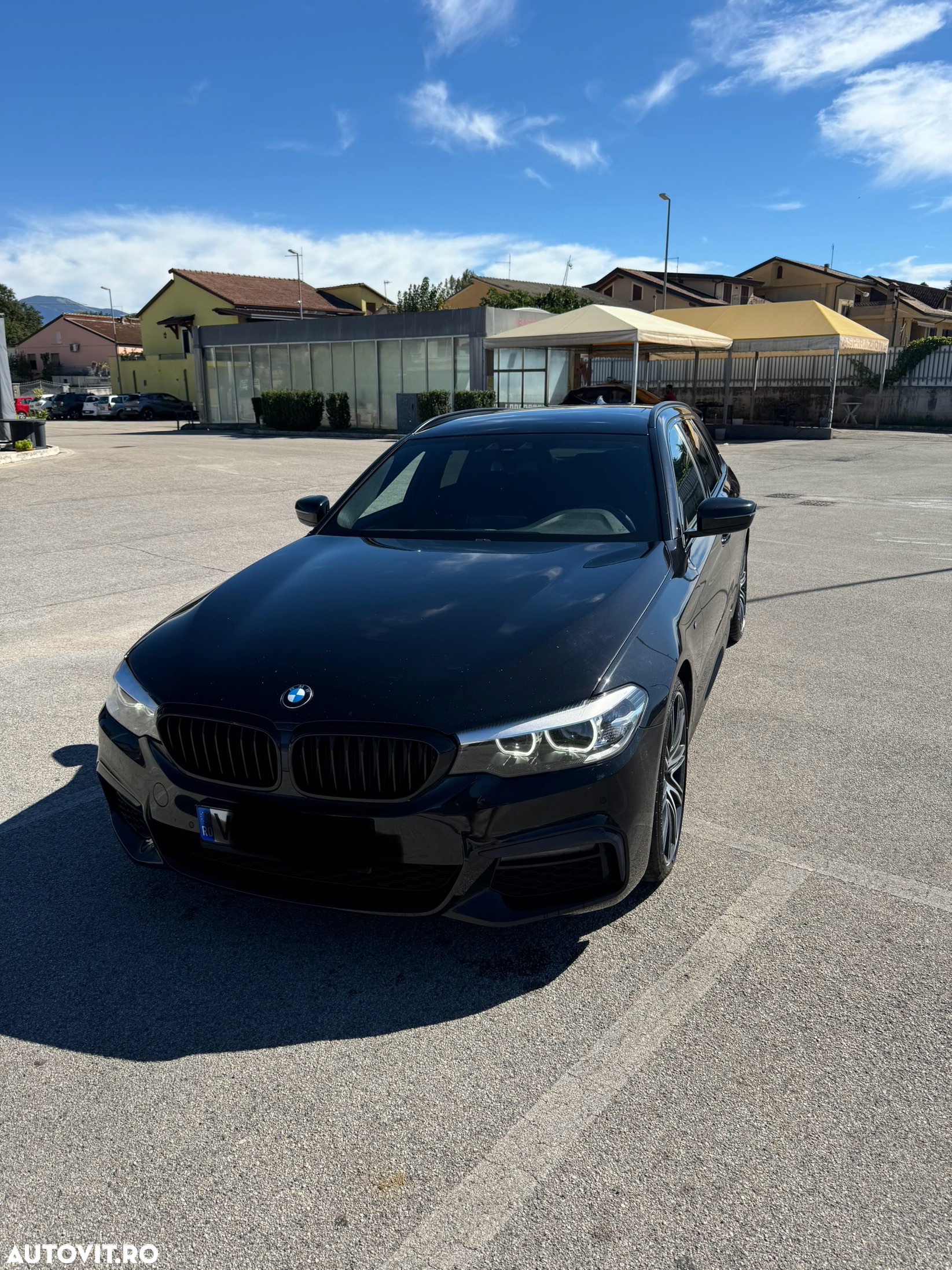 BMW Seria 5 530d xDrive Touring Aut. Sport Line - 4