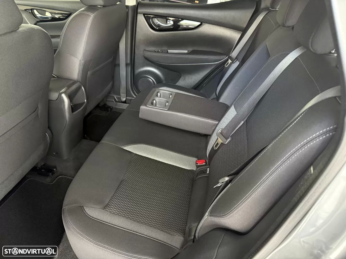 Nissan Qashqai 1.2 DIG-T N-Connecta - 35