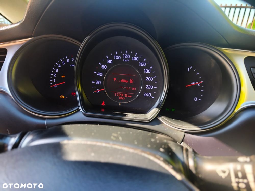 Kia Ceed 1.4 L - 10