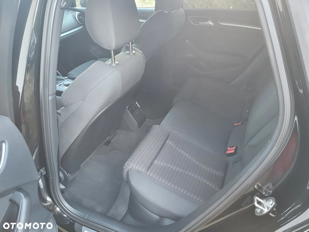 Audi A3 Sportback - 11