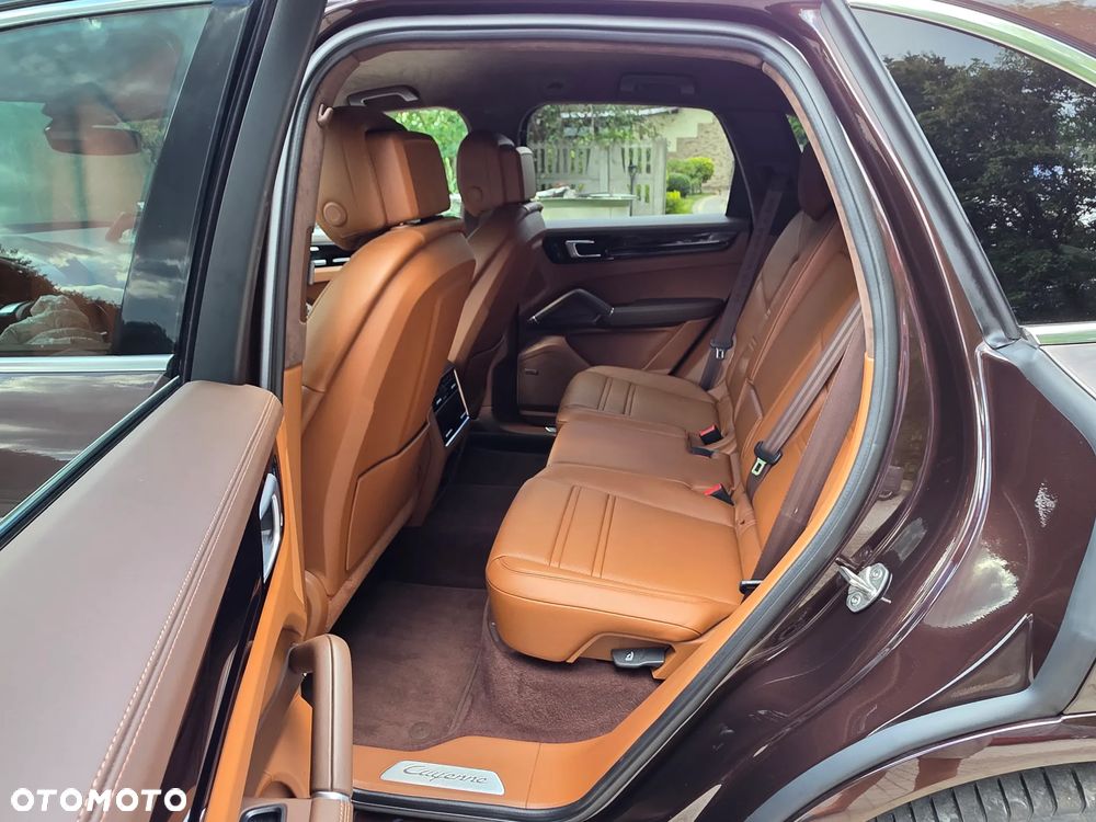 Porsche Cayenne E-Hybrid Platinum Edition - 17