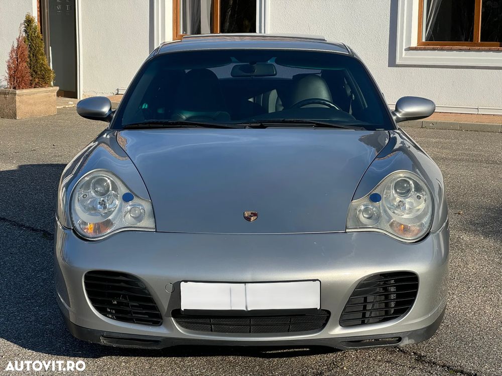 Porsche 911 Carrera 4S - 3