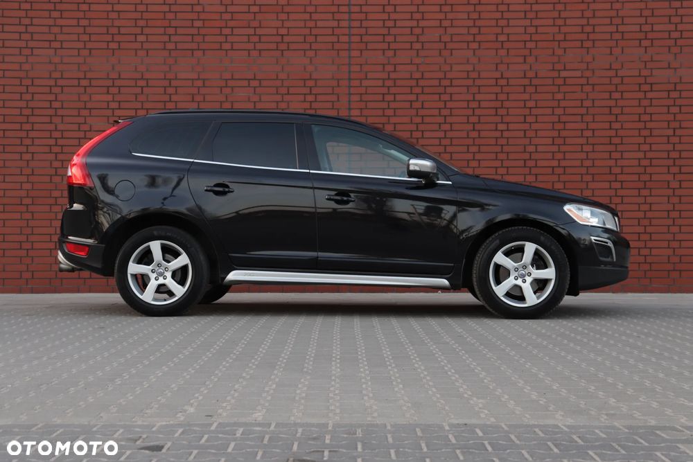 Volvo XC 60 D3 R-Design - 9