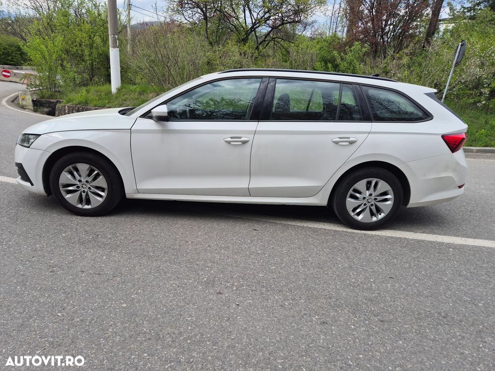 Skoda Octavia 2.0 TDI DSG Exclusive Plus - 32