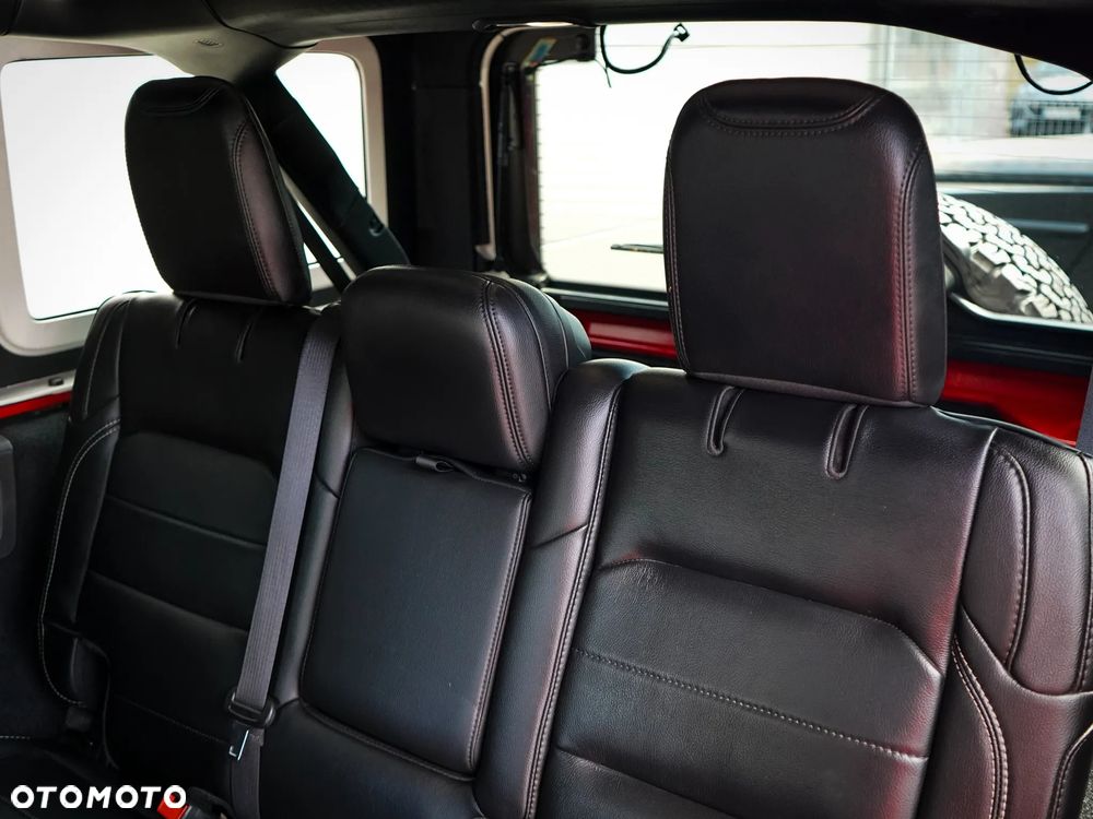 Jeep Wrangler - 33