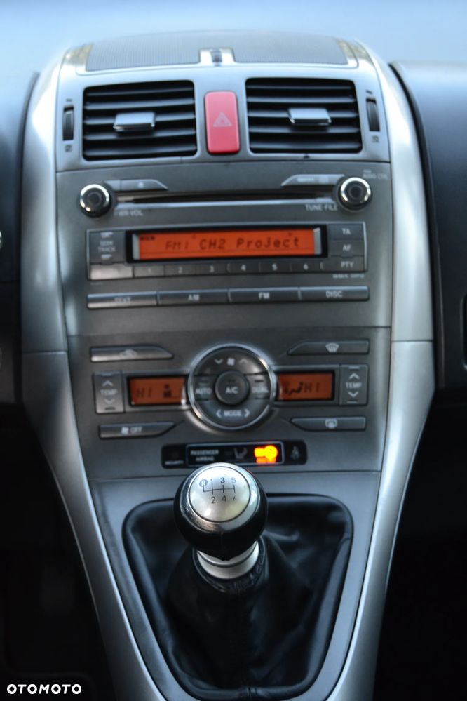 Toyota Auris 2.0 D-4D Sol - 15