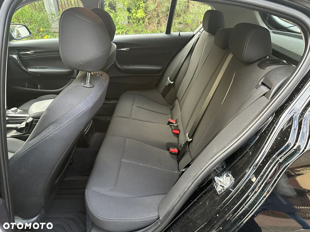 BMW Seria 1 118i Sport Line - 11