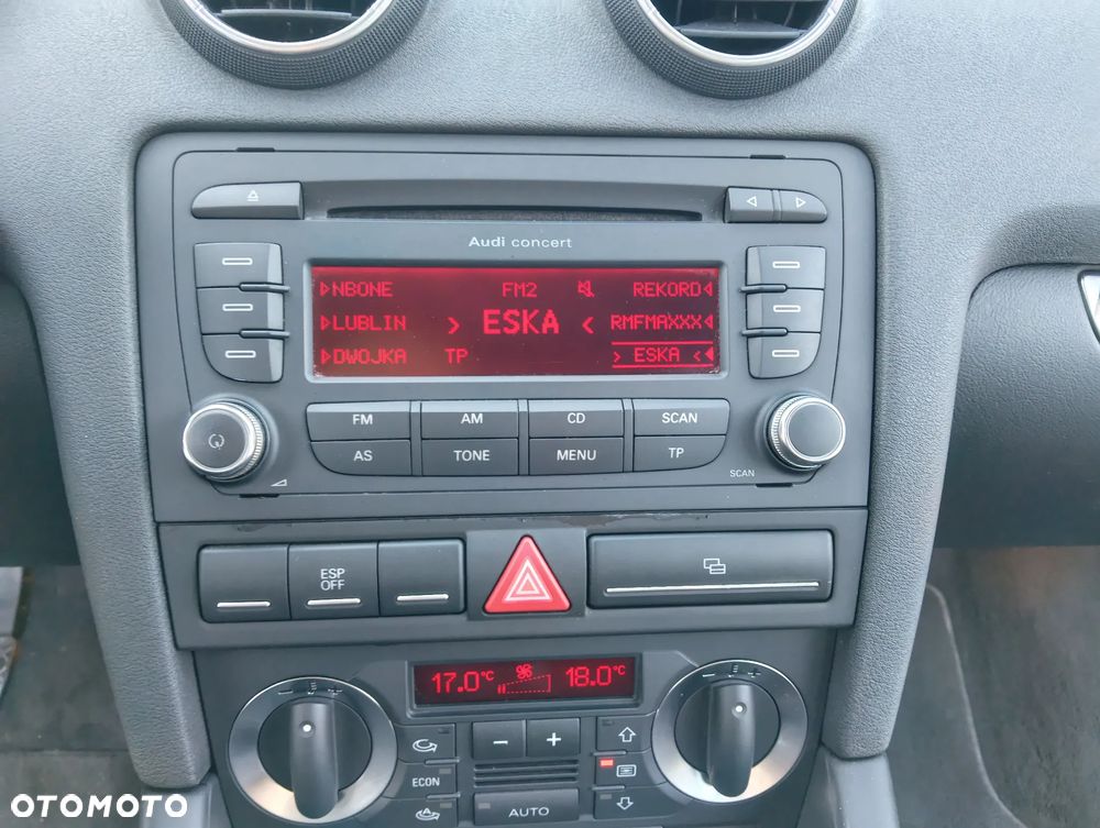 Audi A3 3-drzwiowe 1.6 Attraction - 20