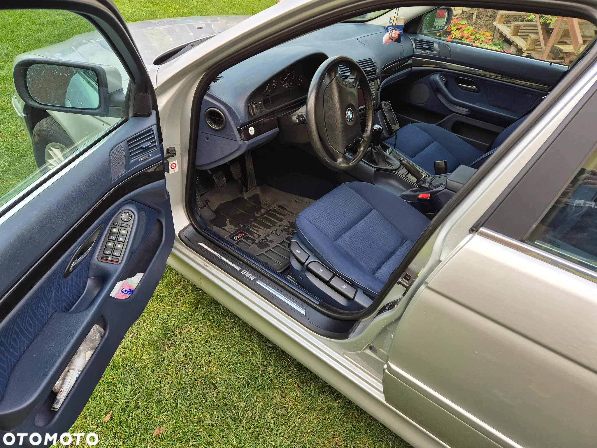 BMW Seria 5 520i - 7