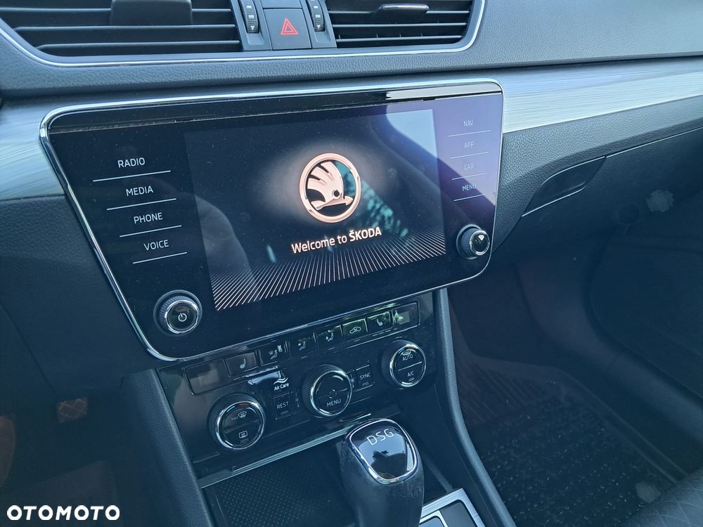 Skoda Superb 2.0 TSI Ambition DSG - 12