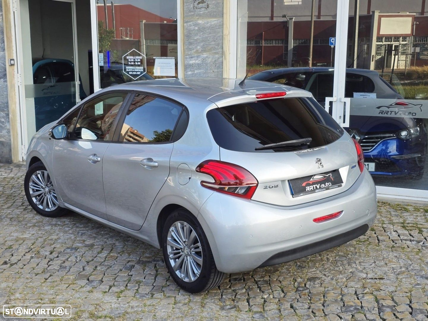 Peugeot 208 1.2 PureTech Style - 4