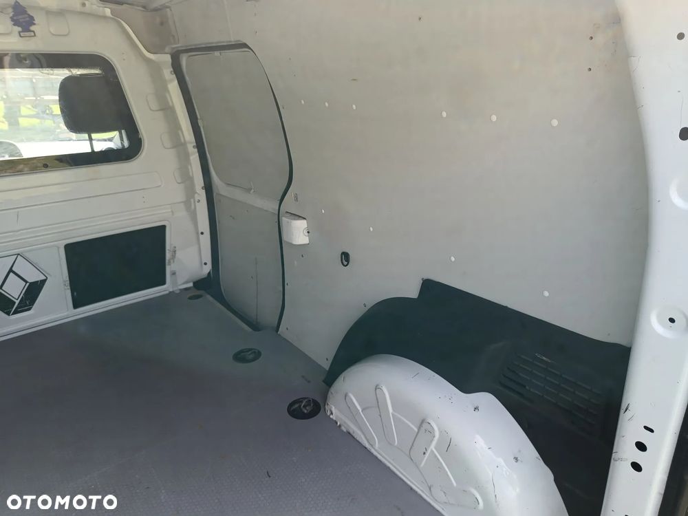 Renault Kangoo wersja MAXI LONG 1.5 diesel 90kM 2016 rok WEBASTO, NIEWIELKI PRZEBIEG-160tyś. SPRAWNY 100% ZAREJESTROWANY!!! - 25