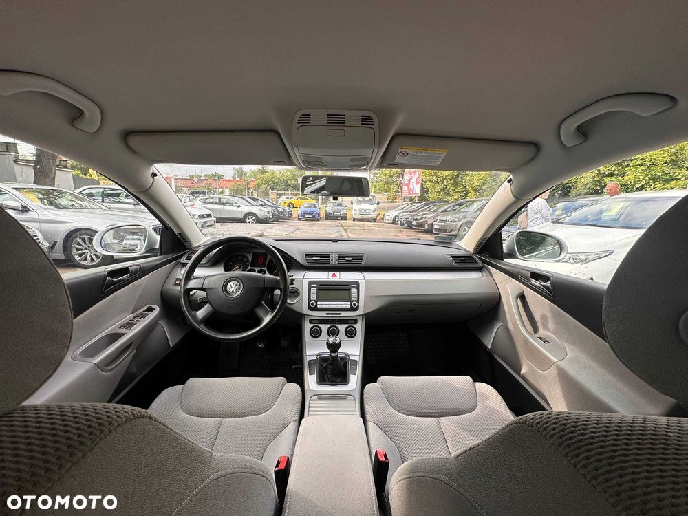 Volkswagen Passat - 5
